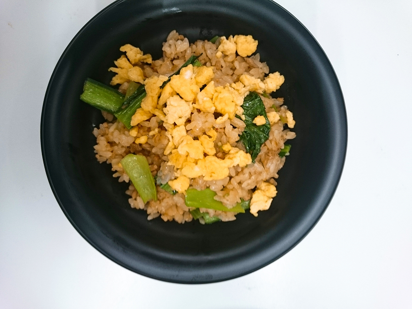 ひき肉と小松菜のピリ辛チャーハン
