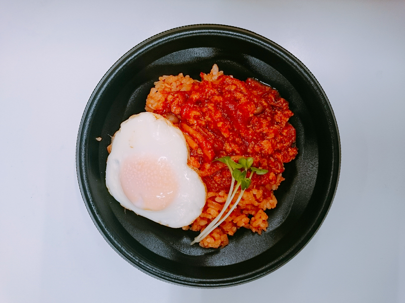 自家製ミートソース丼