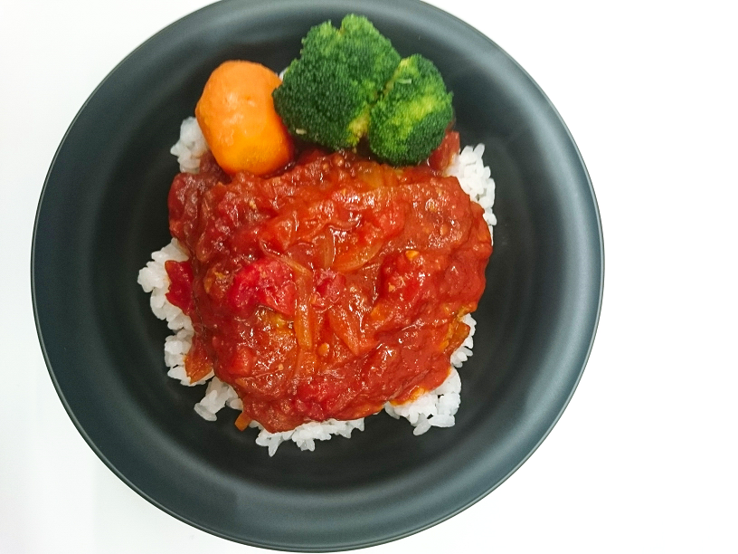 自家製煮込みハンバーグ丼
